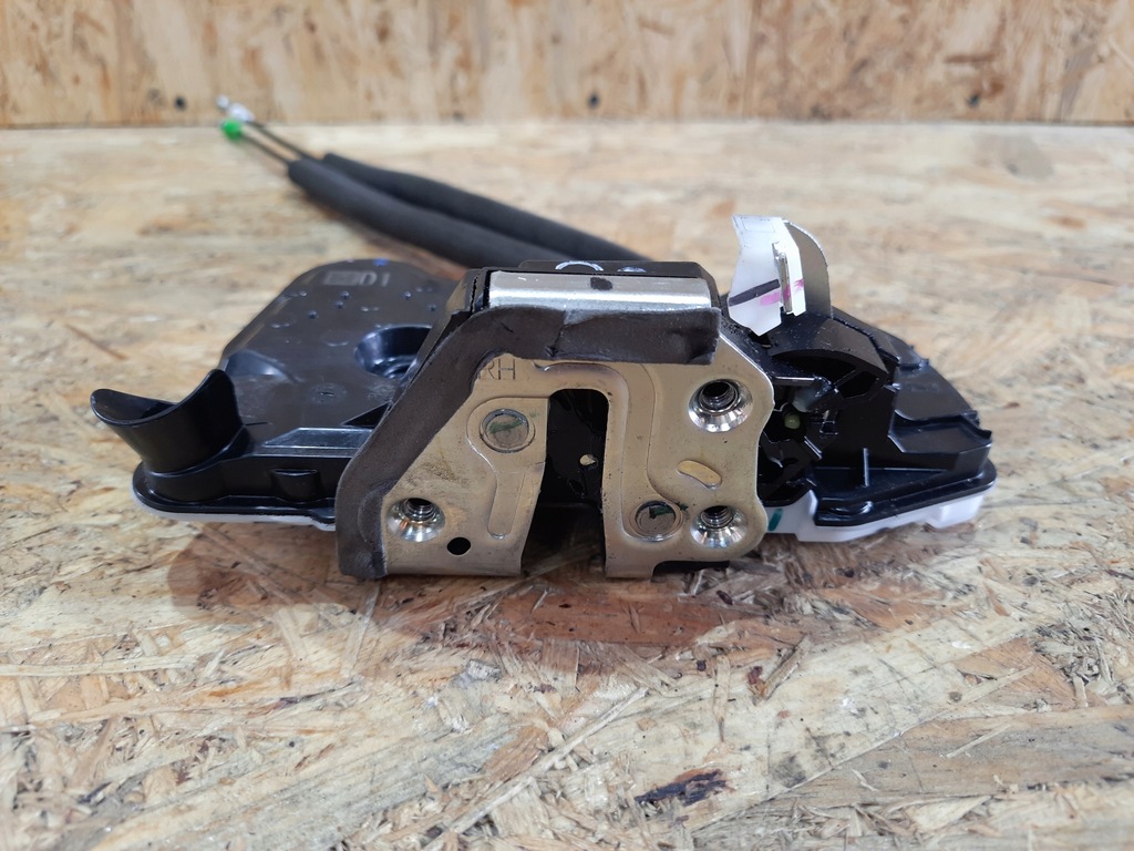 фото №5, Замок двері правий перед toyota c-hr 2pin europa