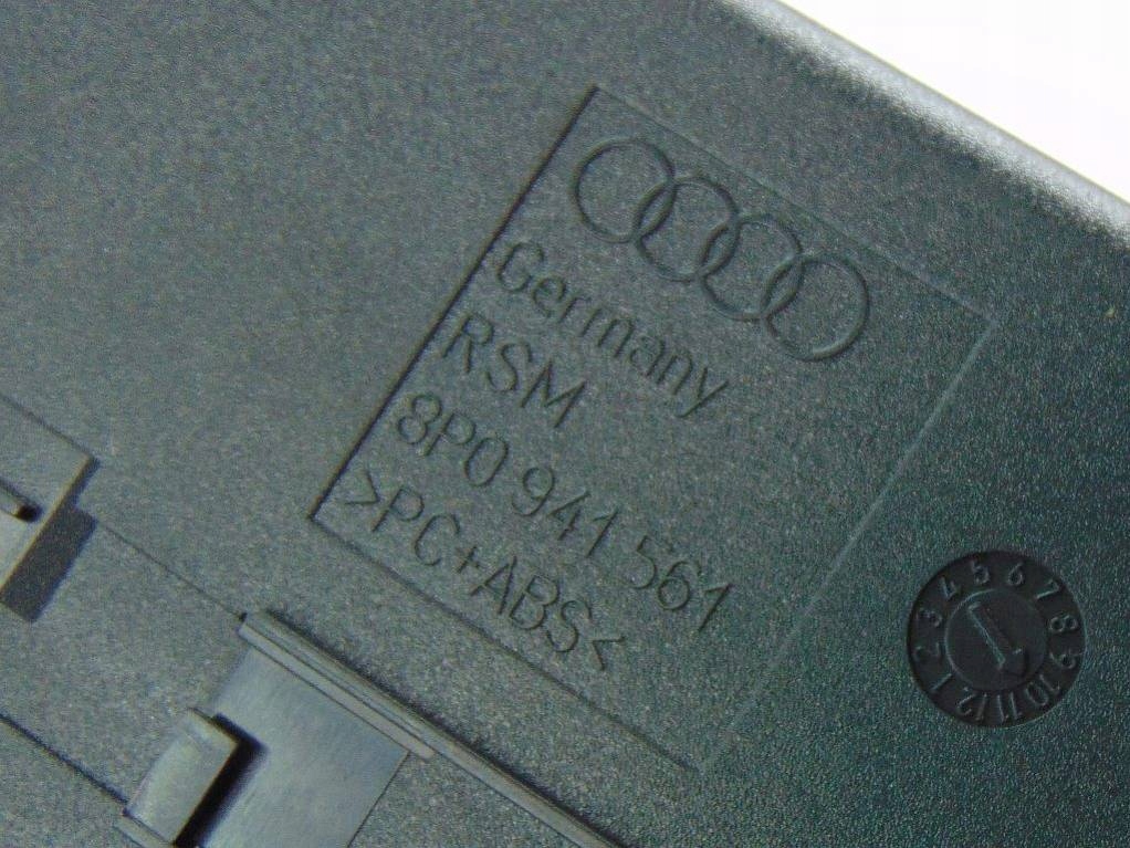 фото №6, Audi a3 ii 8p 3d 2.0fsi wizytownik бардачок