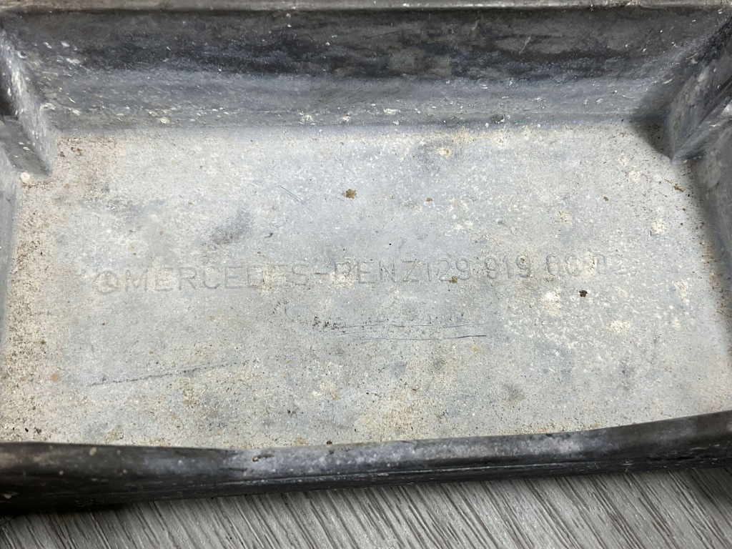 Каркас правого сидіння mercedes-benz sl r129 1299101661 129210038 Оригінал