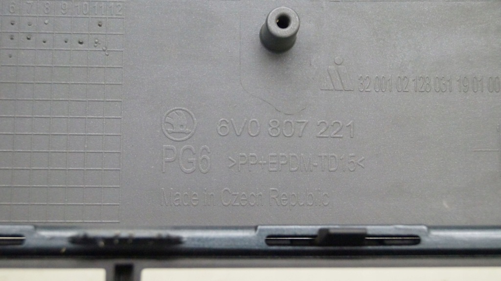 фото №9, Skoda fabia iii 6v0 14-18 бампер передний k21