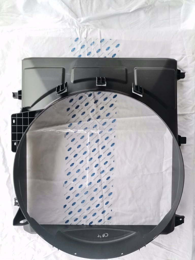 фото №1, Корпус вентилятора ford ranger 2.0 19r= новый jb3g-8k618-aa jb3g8k618aa