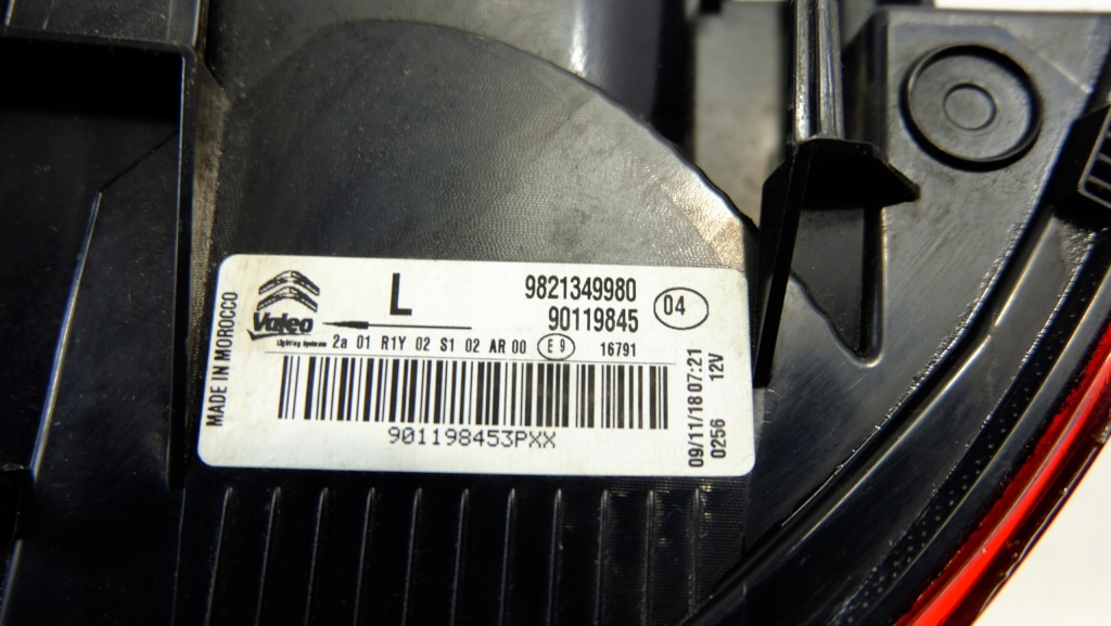 фото №10, Citroen c4 cactus lift лампа левый задняя 9821349980