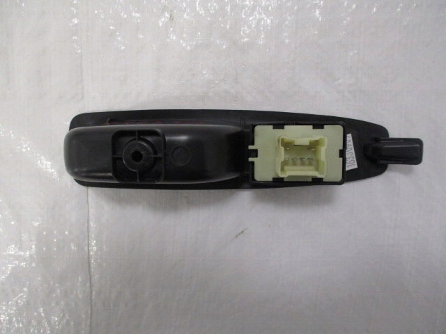 фото №7, Переключатель окон renault оригинальный номер 829614619r