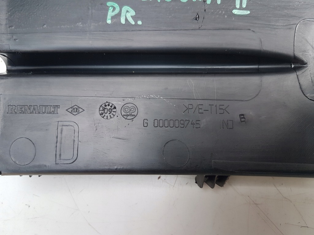 Решётка радиатора бампера правая левая 000009745 - laguna ii Оригинал