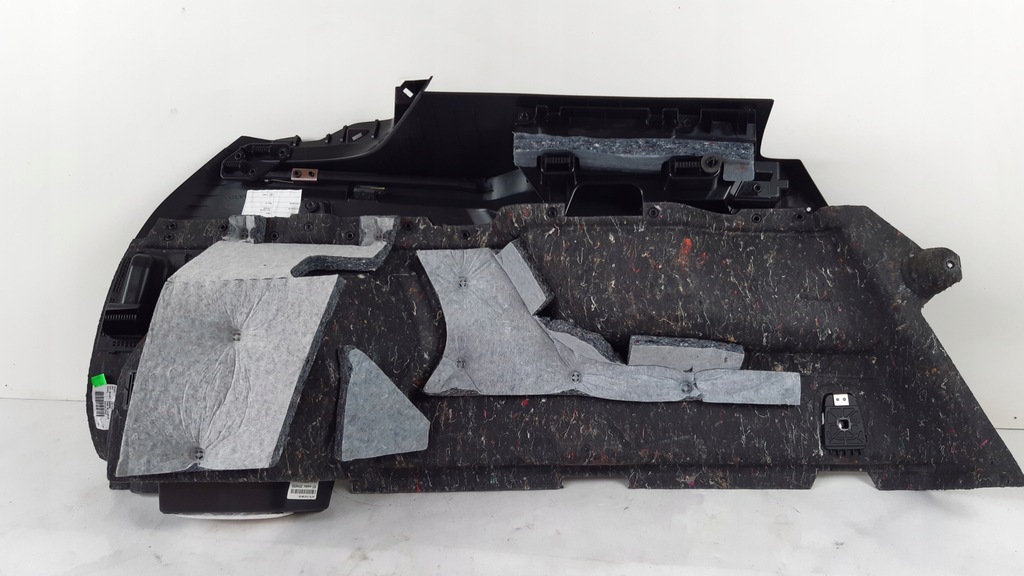 фото №7, Volvo xc90 ii обшивка багажника правый 31389007