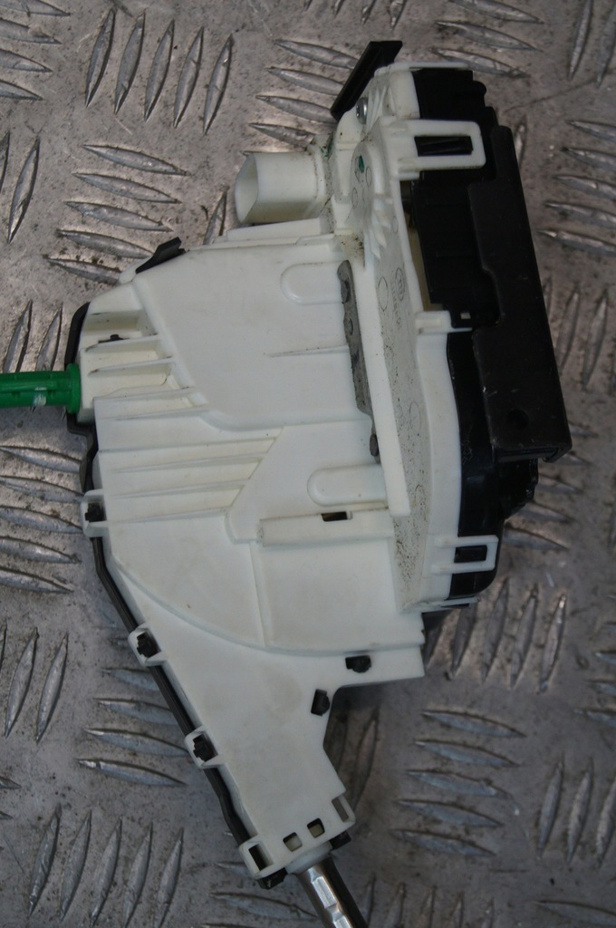 фото №5, Maserati levante замок дверь левый задняя