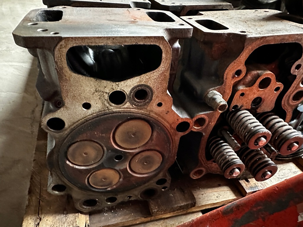 фото №1, Головка двигателя scania r xpi dc13 1874583