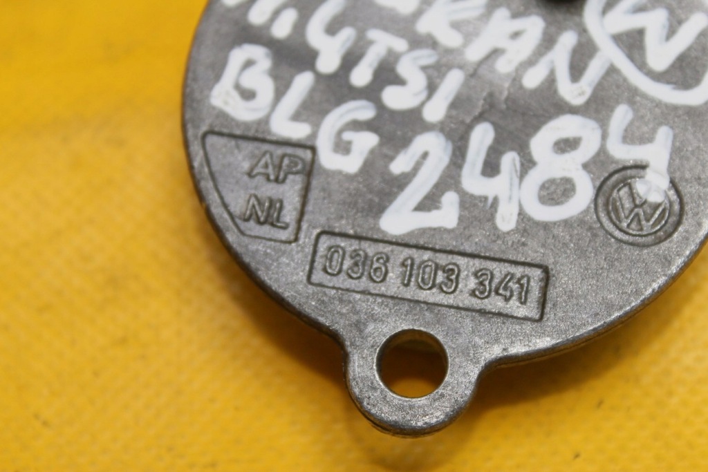фото №5, Заглушка валов vw touran 1.4 tsi blg 03c103341c