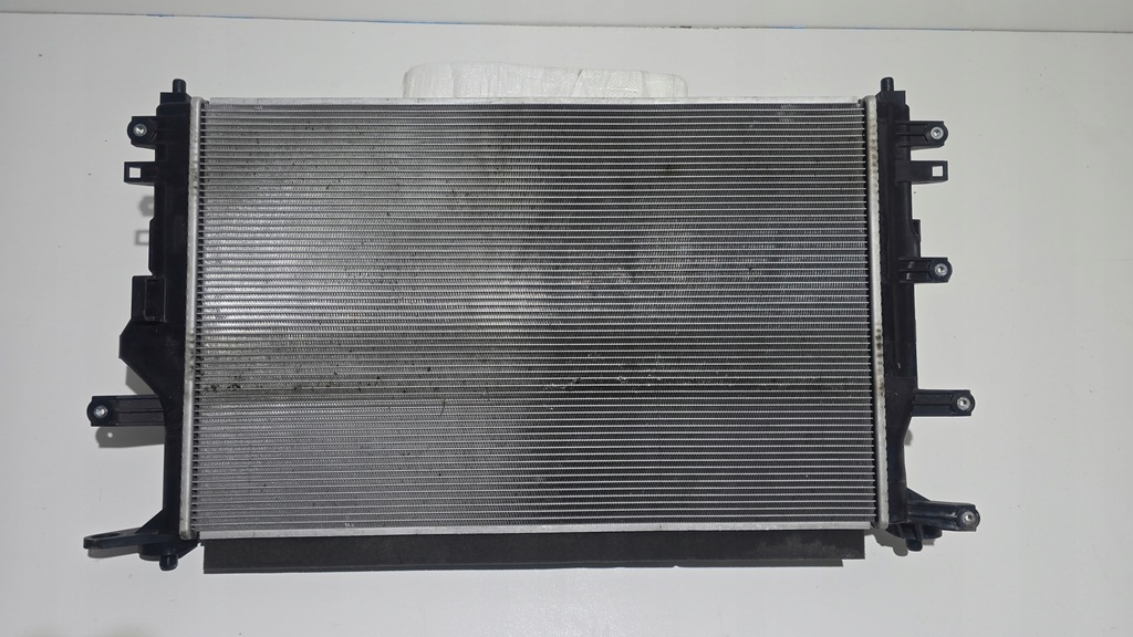 фото №4, Toyota yaris gr радиатор wody