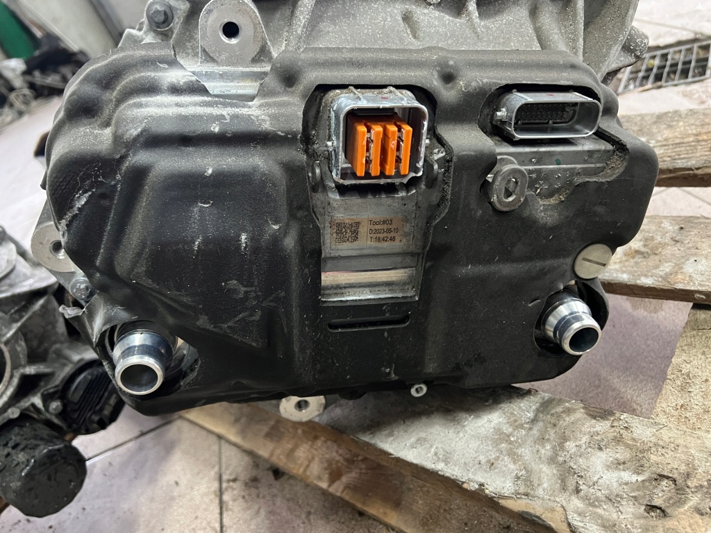 Tesla model y 20- awd long range двигатель электрический задний  задний 4d1 27 tyś! Киев