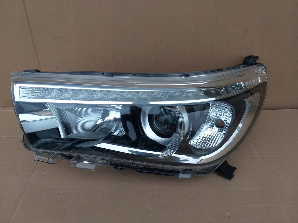 фото №1, Toyota hilux viii 2015- led лампа перед левая