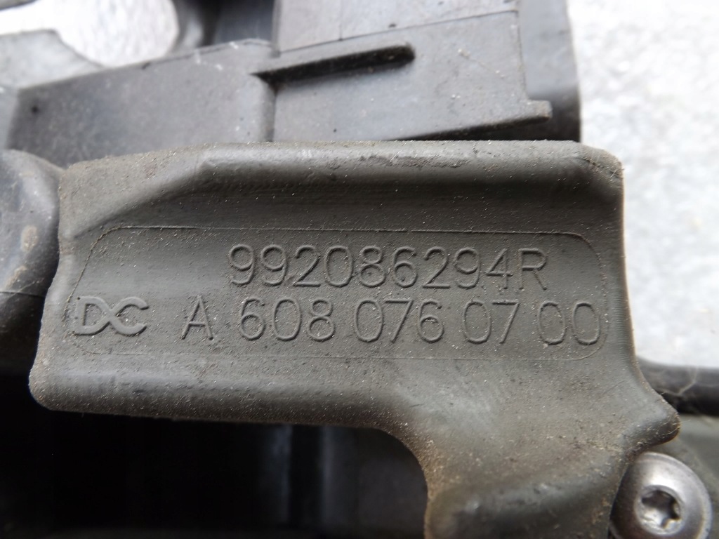 фото №7, Mercedes a klasa w177 1.5 cdi заливная горловина масла двигателя a6080760700