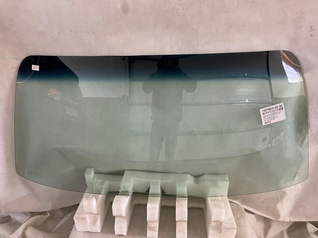 фото №1, Toyota land cruiser j80 стекло передняя 1990-1997