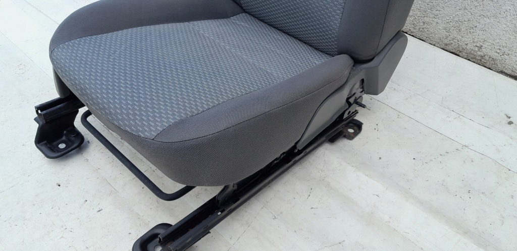 фото №4, Сиденье пассажира правый focus mk2