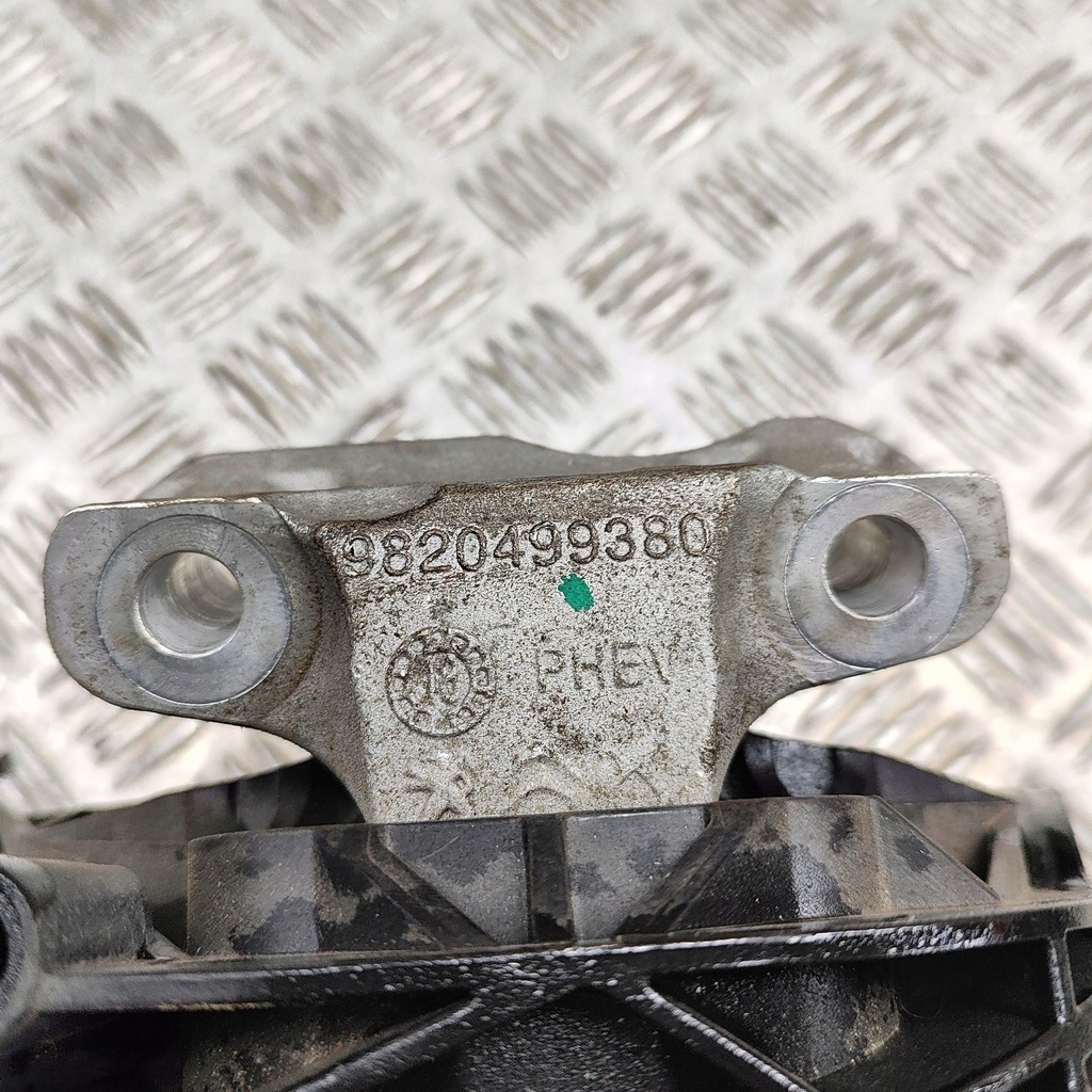 фото №7, Citroen ds7 crossback 2021 права сторона кронштейн / кронштейн двигуна