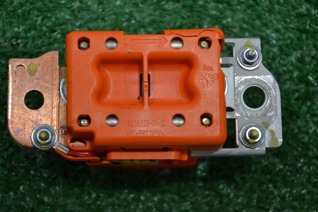 Запобіжник піротехнічний tesla model s x 1056836-00-c в Україні