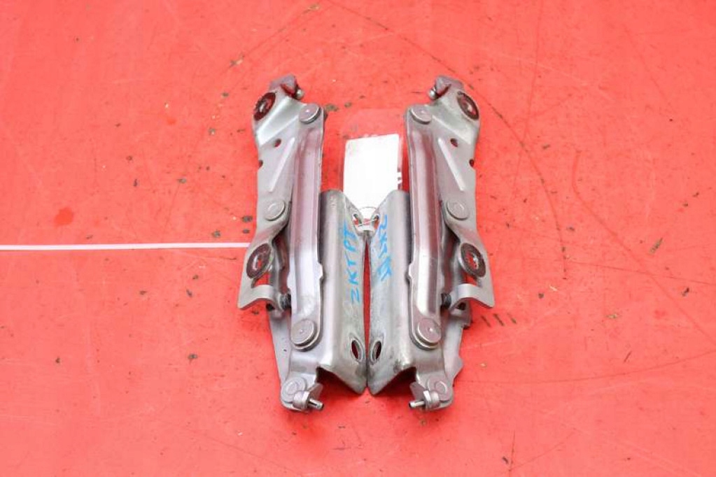 фото №1, Петля петли крышки mazda 3 2 ii bl sedan 09-13