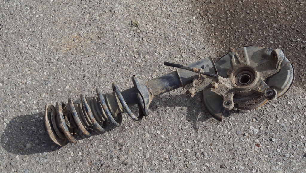 фото №8, Поворотный кулак амортизатор левый перед daihatsu terios i