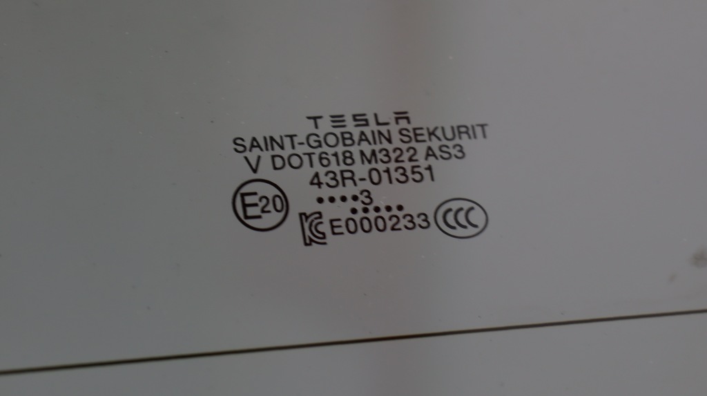 Tesla y 2020 25 стекло задняя крышки багажника задний  1619890-00-c Доставка