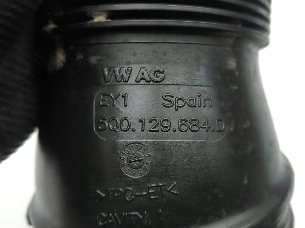 фото №7, Audi a1 2023 труба / wąż впускний повітря