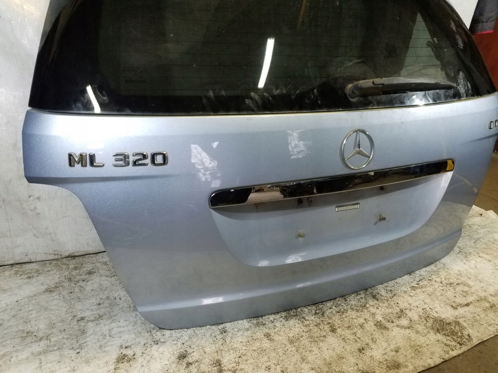 Кришка багажника багажника задній mercedes-benz ml w164 kod c349 Зі Шроту