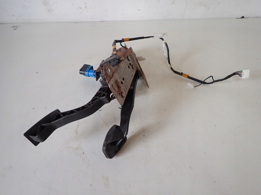 фото №7, Педаль газу i гальма потенціометр mazda 5 2008 europa 4m51-9f836-ah