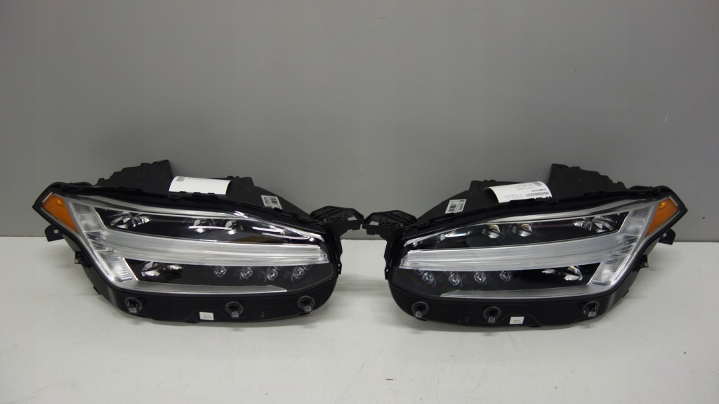 фото №1, Volvo xc90 ii лампи передні комплект usa