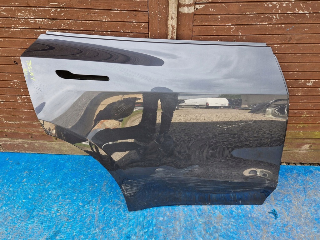 фото №1, Дверь правое задние tesla model y 2020r-