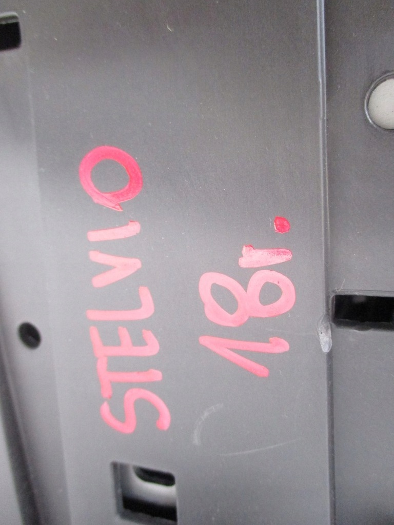 фото №6, Туннель подлокотник alfa romeo stelvio 18r