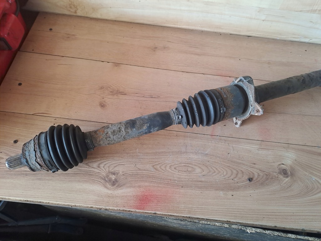фото №1, Привідний вал mercedes w169 ліва перед 1.5 бензин