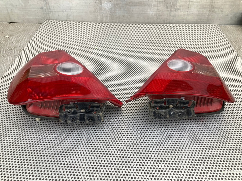 фото №10, Комплект лампа задняя задних honda civic 7 vii hb ori ==oem== europa