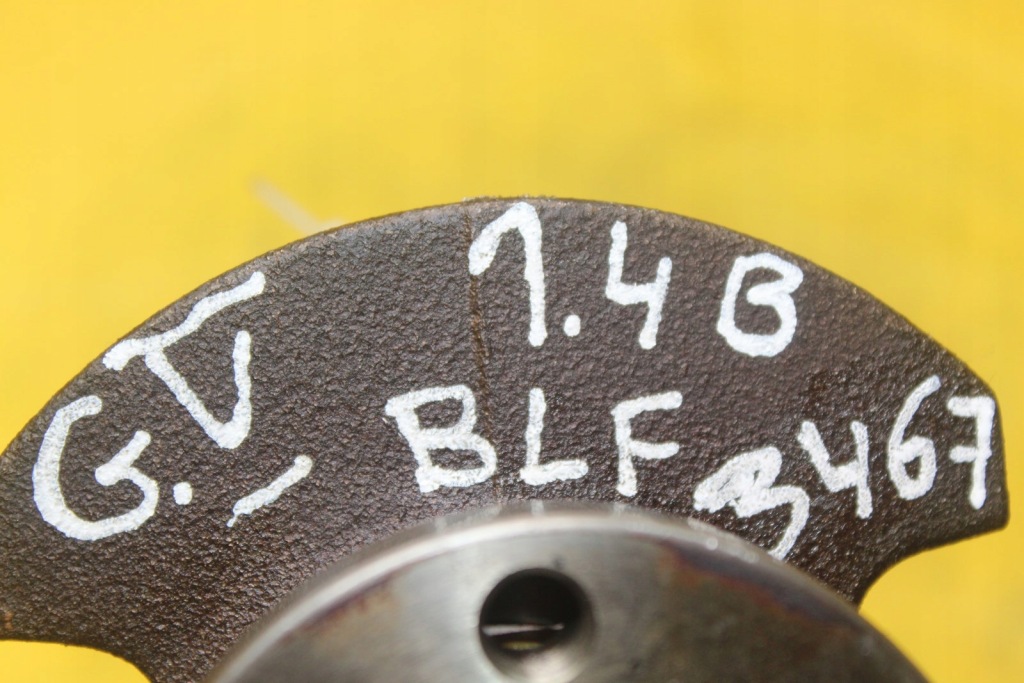 Wał колінчастий golf v a3 passat 1.4 b 03cak blf Ціна