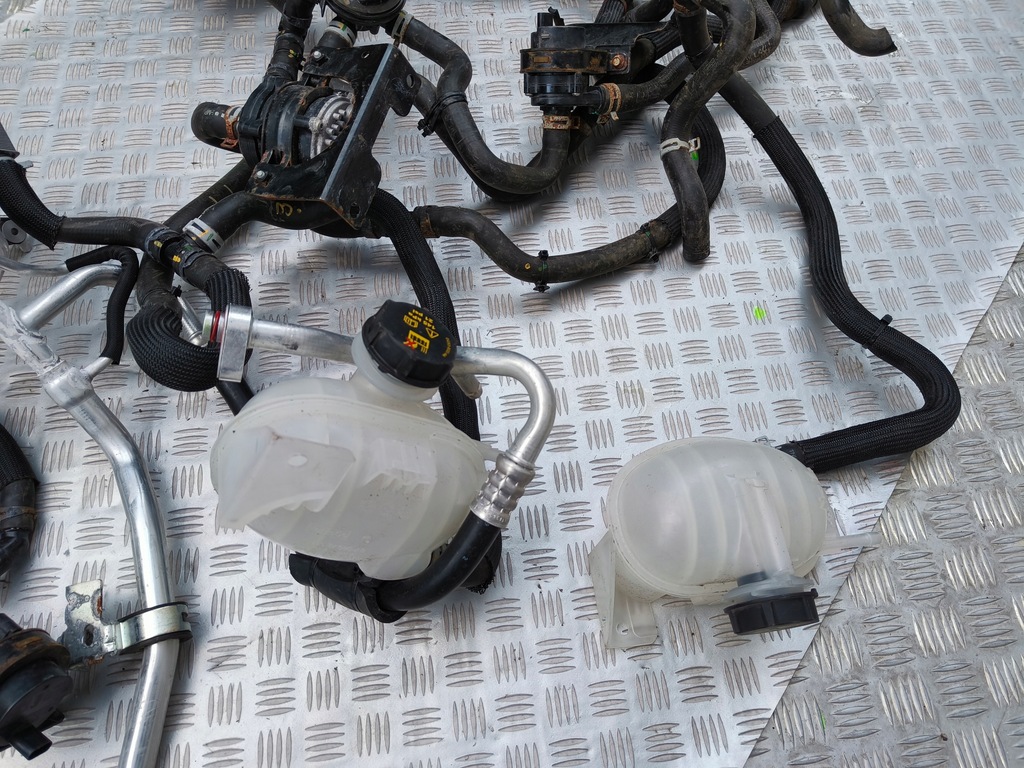 фото №9, Ford mustang mach-e 2021 2022- шланг wąż wody насос помпа комплект usa