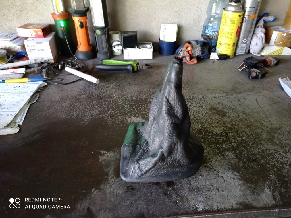 фото №1, Peugeot 307 - чехол переключения передач