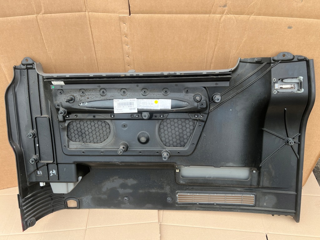 фото №8, Обшивка оббивка лівий задня шторка 7h5868715 vw t5 multivan