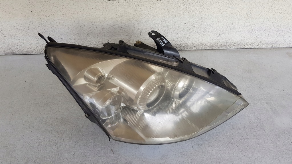 фото №1, Лампа передняя перед правая ford focus mk1 ксенон