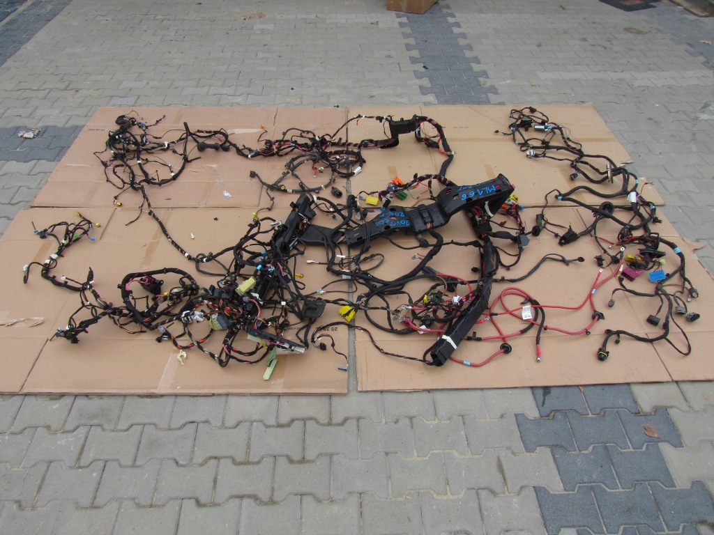 фото №1, Mercedes ml w166 3.0 v6 електропроводка електрична