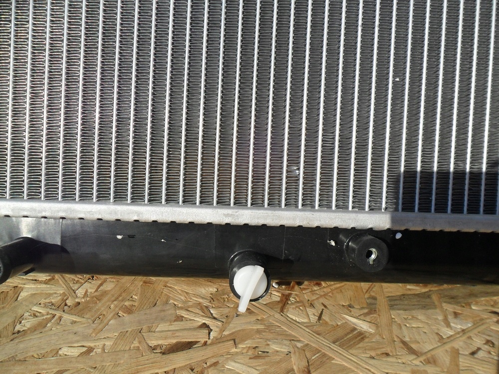 фото №5, Suzuki swift 2005 2006 2007 2008 радиатор wody