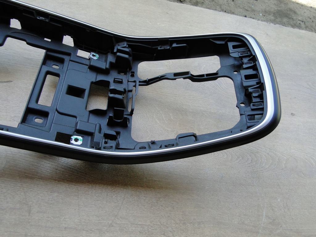 фото №6, Рамка na туннель renault scenic 4 682607429r