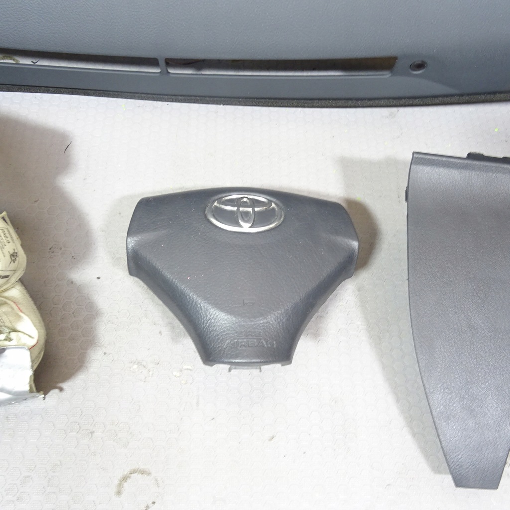 фото №4, Toyota corolla verso ii панель приладів панель приладів консоль