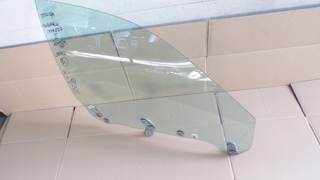 Купити Subaru impreza 2 2 скло двері правий перед pasuje tylko до універсал