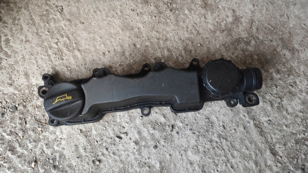 фото №1, Крышка клапанов peugeot 1.6 hdi dv6ted4