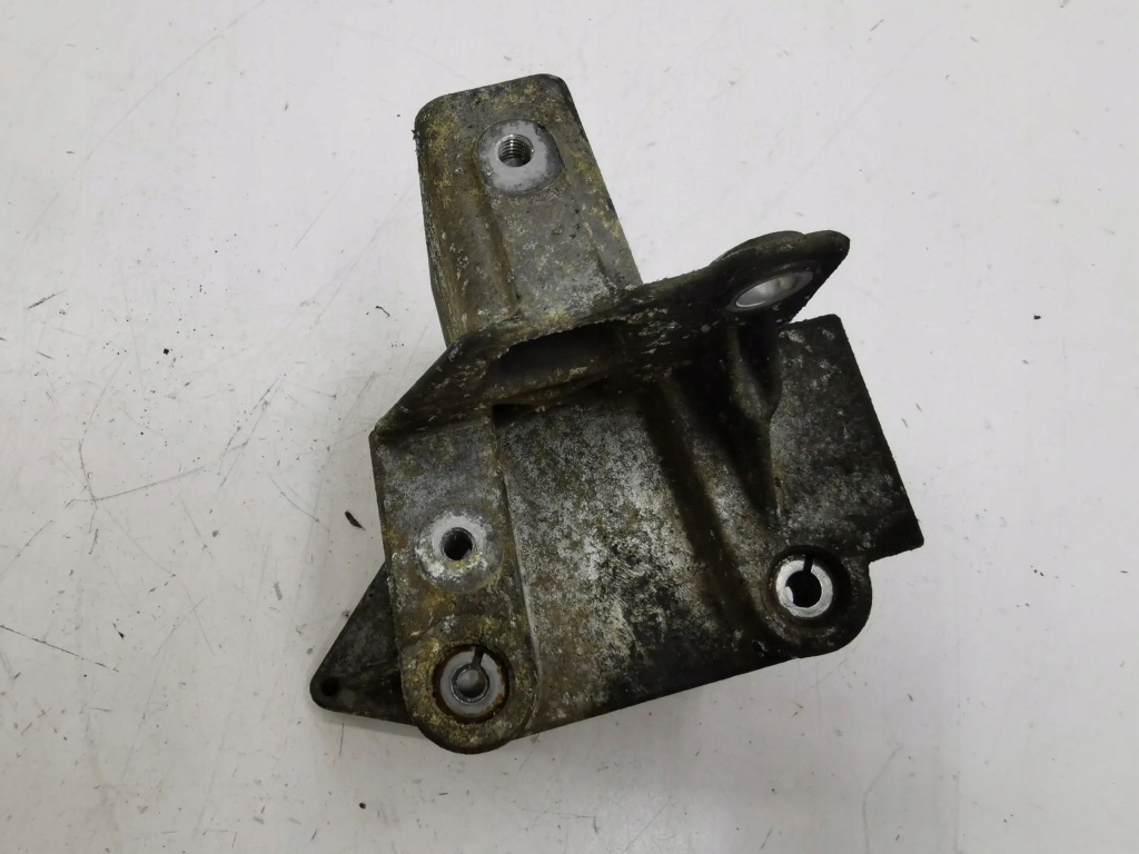 Bentley flying spur 2005 кронштейн насоса усилителя 07d145879l с Разборки