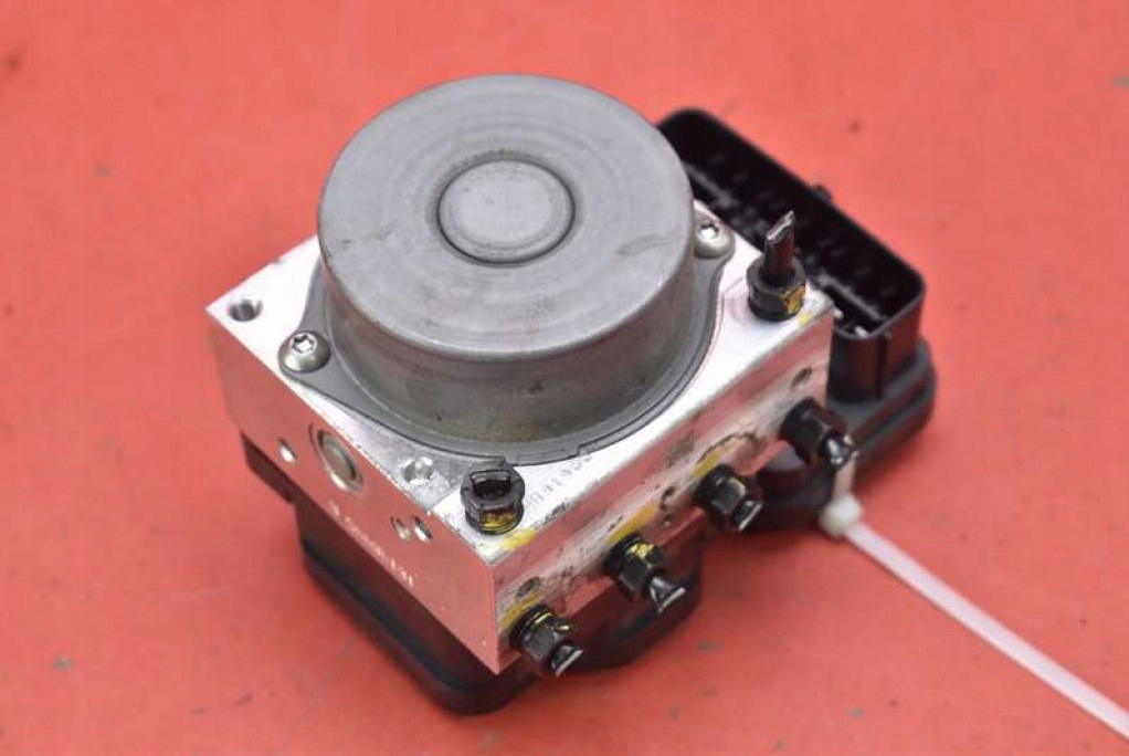 фото №5, Насос abs 44510-12600 toyota corolla e21 1.8 hybrid 98 km 19-