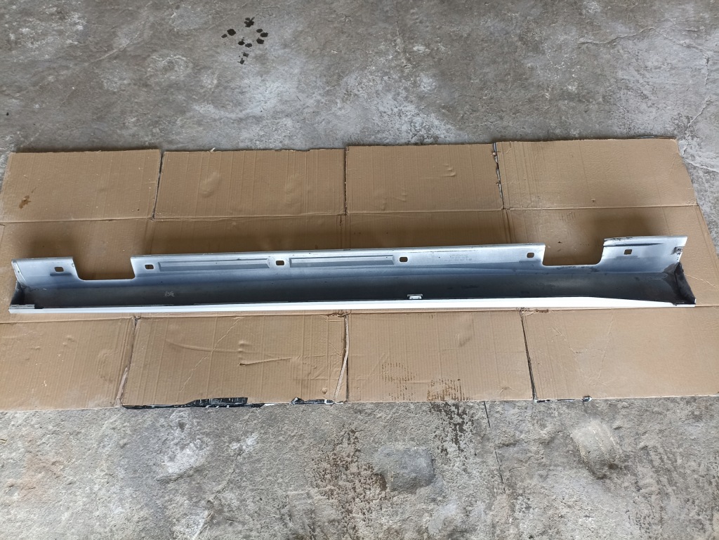 Накладка поріг накладка на поріг ліва 761 mercedes w117 cla w246 Зі Шроту