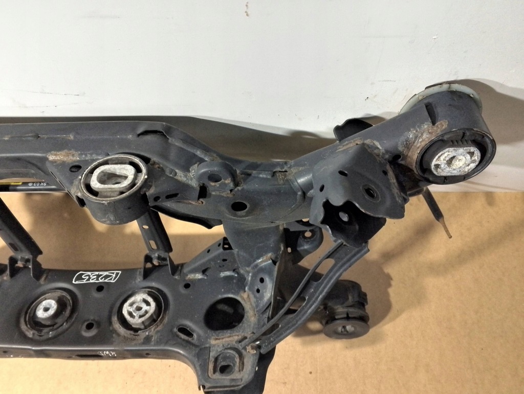 фото №11, Kia stinger 2,0t 4wd подрамник задние 55510j5100 k235