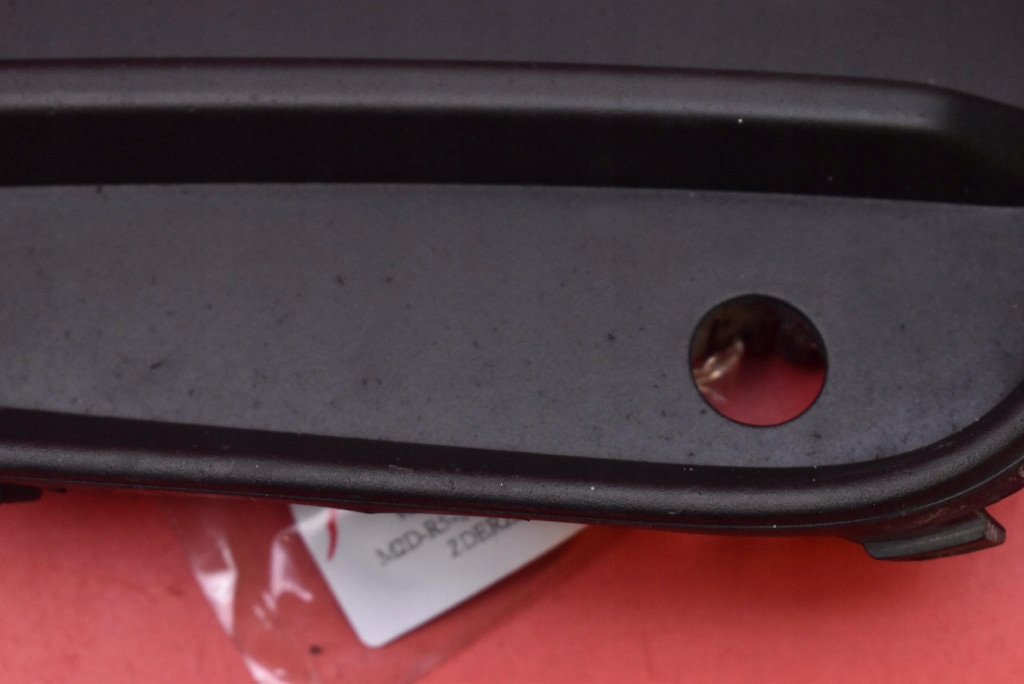 фото №7, Решітка бампера права перед передня 31425443 volvo s90 2 ii 16-20