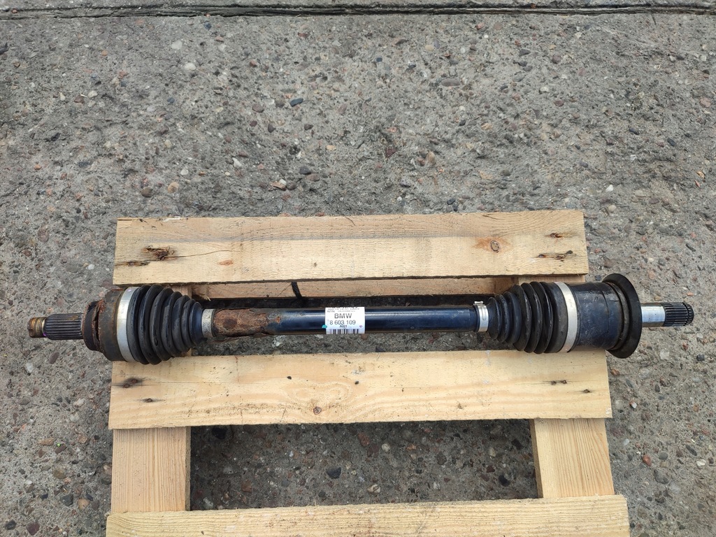 фото №1, Bmw f31 f30 привідний вал ліва задня 8603109