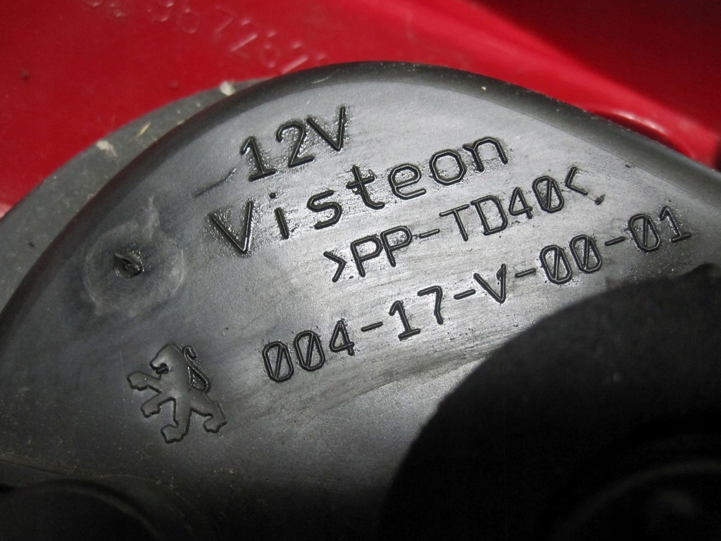 фото №8, Peugeot 208 i 13r лампа права задня 9672628380