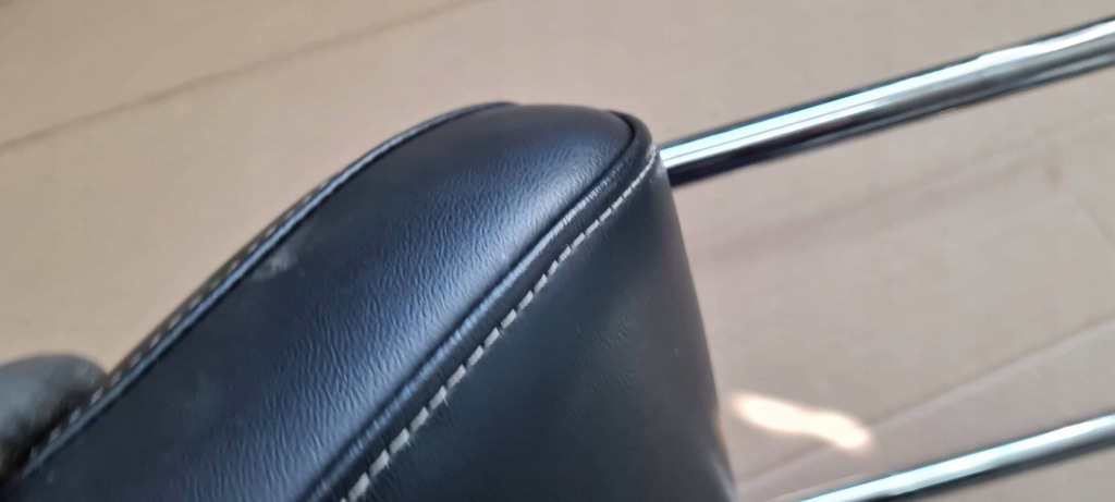 Jeep grand cherokee wl 2022 підголівник сидіння перед передній шкіра чорна Недорого